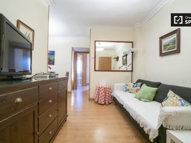 Apartamento de 2 dormitorios en alquiler en Puerta del Ángel, Madrid