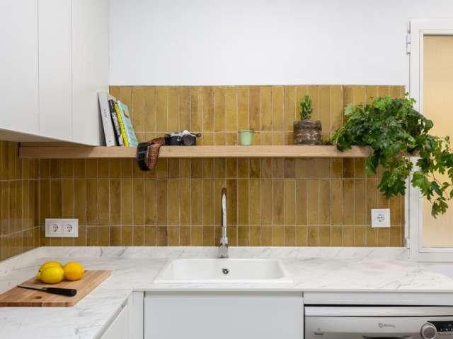 Apartamento de 2 dormitorios en alquiler en Pacífico, Madrid