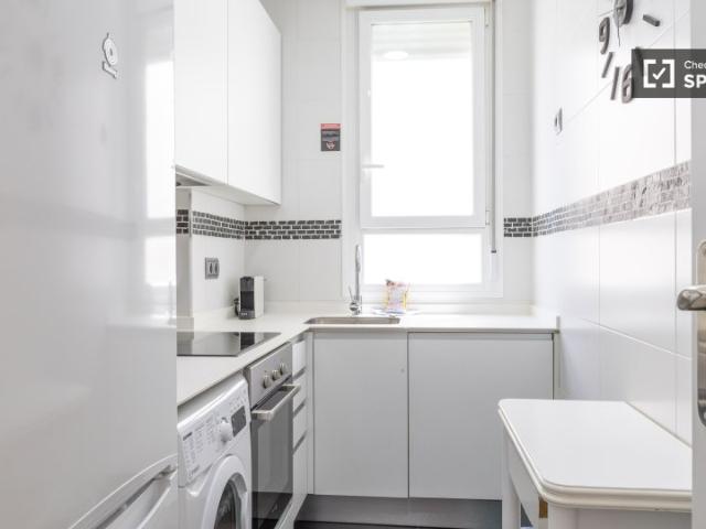 Apartamento de 2 dormitorios en alquiler en Palos de Moguer, Madrid