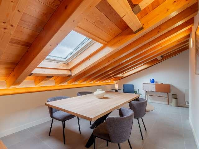 Piso de 2 habitaciones en alquiler en Embajadores, Madrid