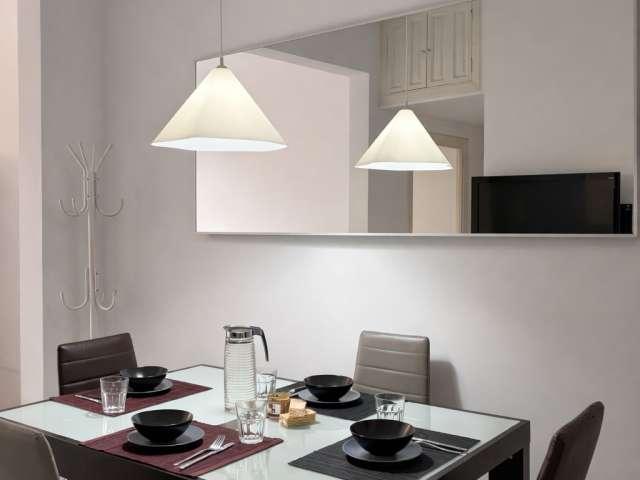 Apartamento de 2 dormitorios en alquiler en Palacio, Madrid