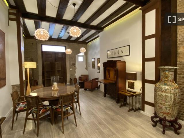 Apartamento de 2 dormitorios en alquiler en Russafa, Valencia