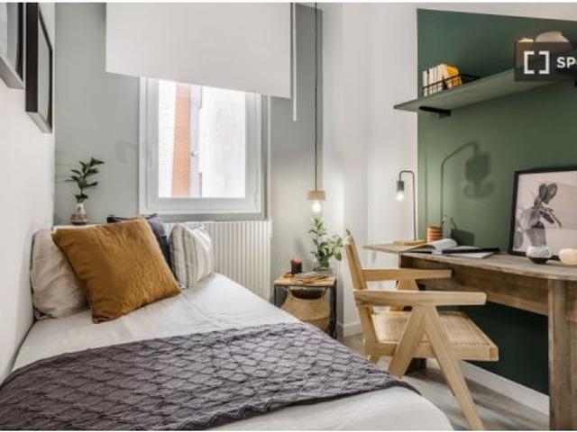 Apartamento de 2 dormitorios en alquiler en Rios Rosas
