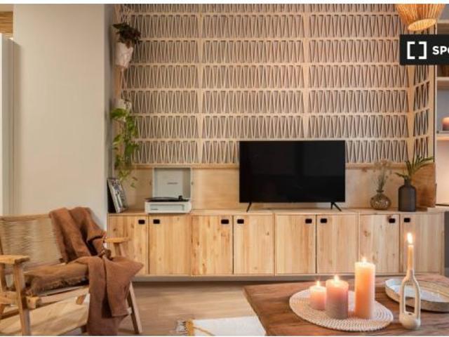 Apartamento de 2 dormitorios en alquiler en Rios Rosas, Madrid