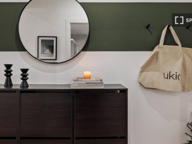 Piso de 2 habitaciones en alquiler en Sant Antoni, Barcelona