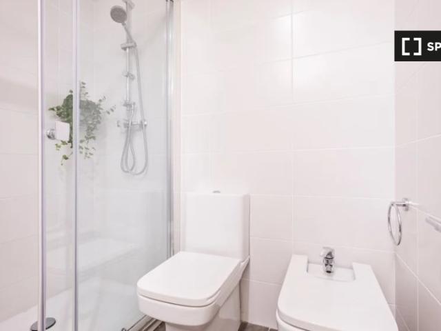 Apartamento de 2 dormitorios en alquiler en Sant Antoni, Barcelona