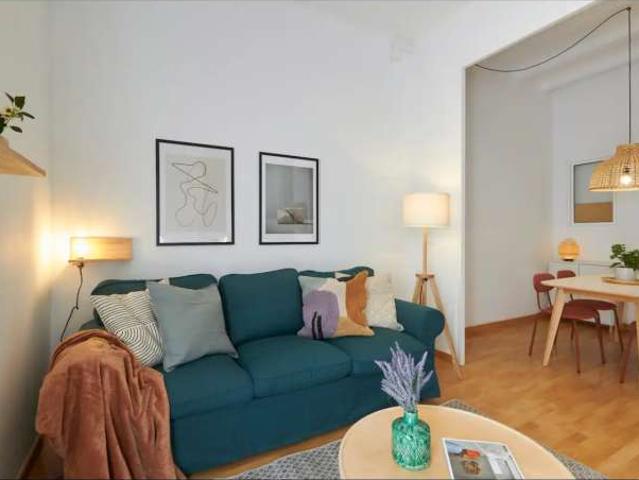 Apartamento de 2 dormitorios en alquiler en Sant Antoni, Barcelona