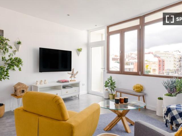Apartamento de 2 dormitorios en alquiler en Santa Cruz De Tenerife