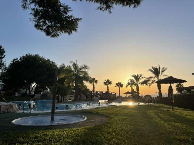 Apartamento de 2 dormitorios en alquiler en Santa Pola