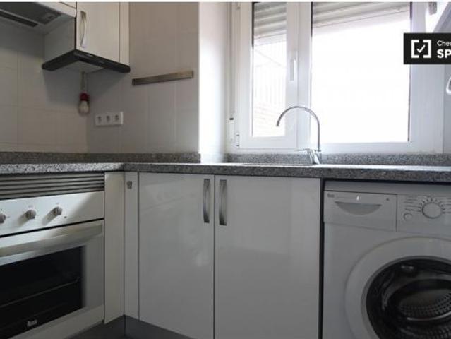 Apartamento de 2 dormitorios en alquiler en Sol