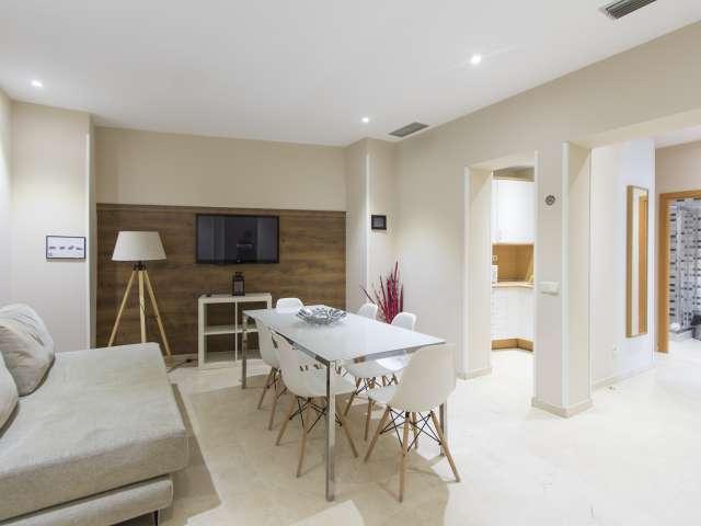 Apartamento de 2 dormitorios en alquiler en Sol, Madrid