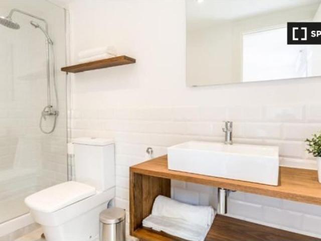 Apartamento de 2 dormitorios en alquiler en Sol, Madrid