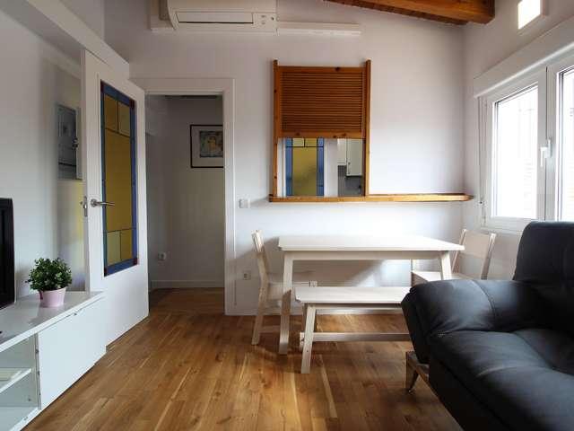Apartamento de 2 dormitorios en alquiler en Sol, Madrid