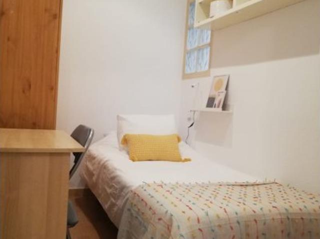 Apartamento de 2 dormitorios en alquiler en Trafalgar, Madrid