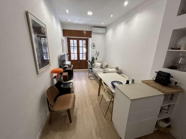 Apartamento de 2 dormitorios en alquiler en Trafalgar, Madrid