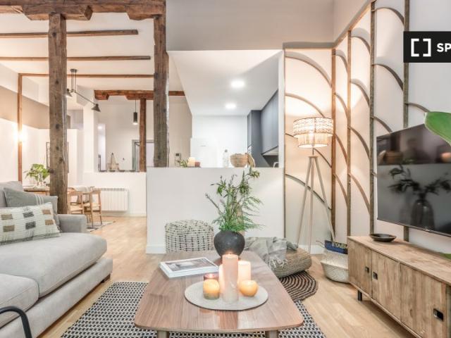 Apartamento de 2 dormitorios en alquiler en Trafalgar, Madrid