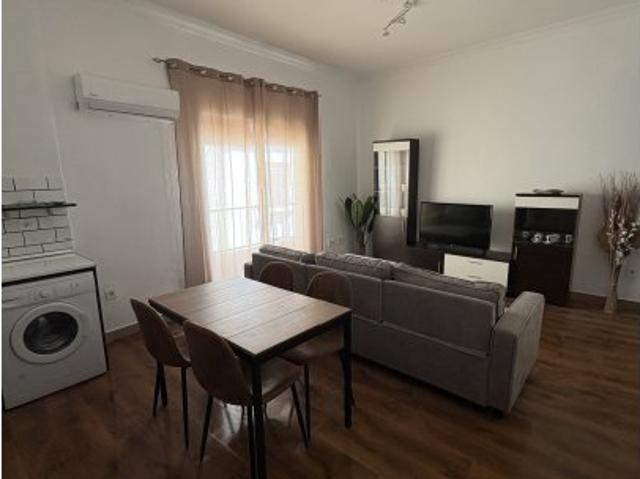 Apartamento de 2 dormitorios en alquiler en Triana, Sevilla