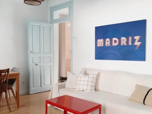 Apartamento de 2 dormitorios en alquiler en Universidad, Madrid