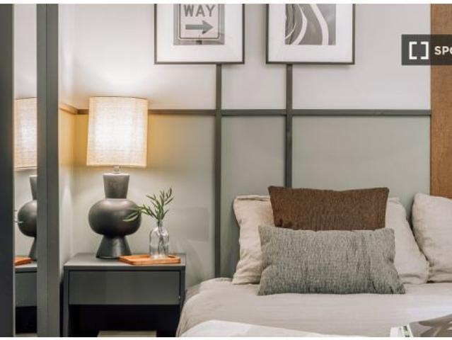 Apartamento de 2 dormitorios en alquiler en Vallehermoso, Madrid