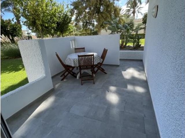 Apartamento de 2 dormitorios en alquiler en Villajoyosa, Alicante