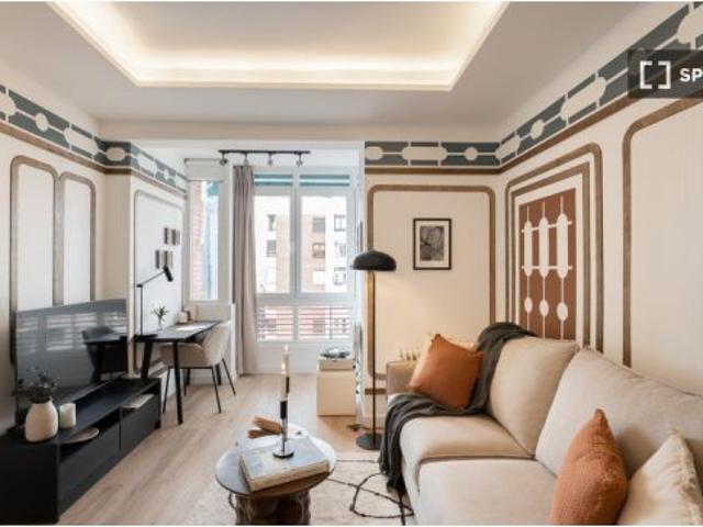 Apartamento de 2 dormitorios en Cuatro Caminos