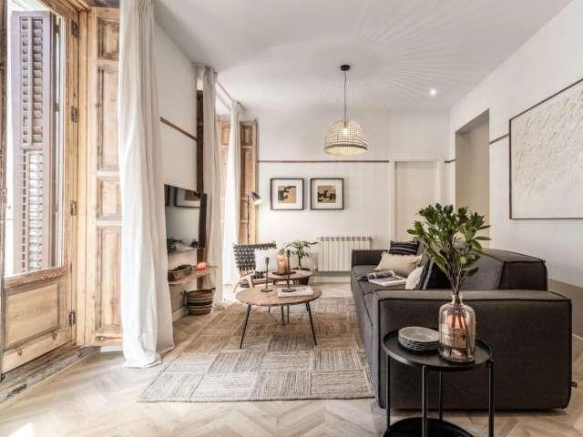 Apartamento de 2 dormitorios en Centro, Madrid