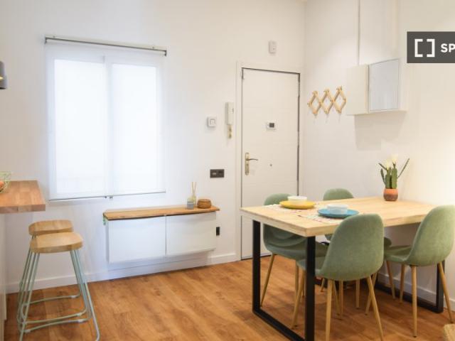 Apartamento de 2 dormitorios en El Carmel, Barcelona