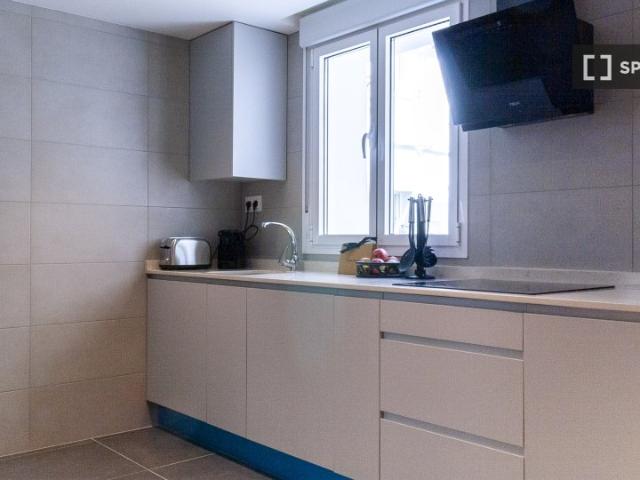 Apartamento de 2 dormitorios para alquilar en Nueva España, Madrid