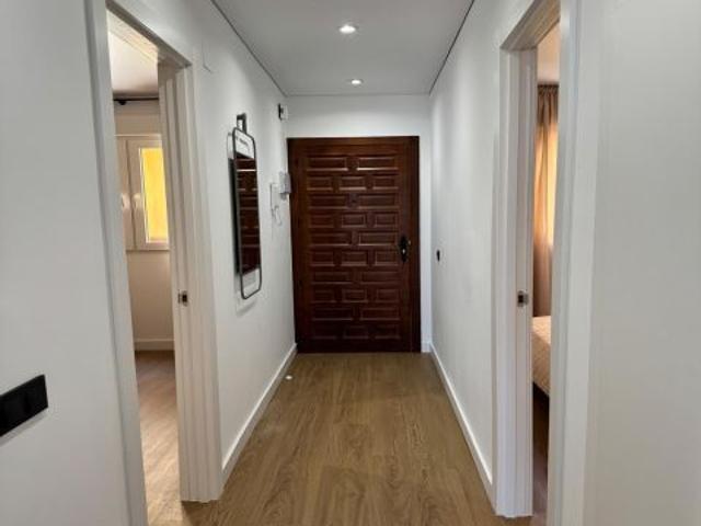 Apartamento de 2 Dormitorios Totalmente Renovado en Pilar de la Horadada – Hogar Moderno Llave en Ma