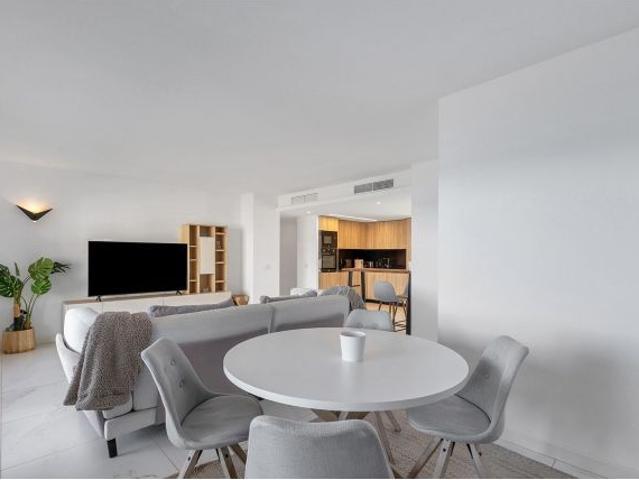 APARTAMENTO DE 2 DORMITORIOS Y 2 BAÑOS EN PUNTA PRIMA ORIHUELA COSTA