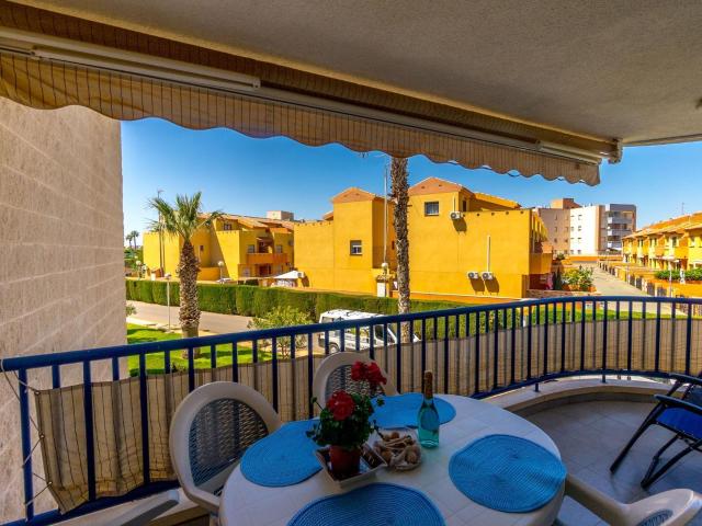 APARTAMENTO DE 2 DORMITORIOS 2 BAÑOS EN AGUAMARINA ORIHUELA COSTA