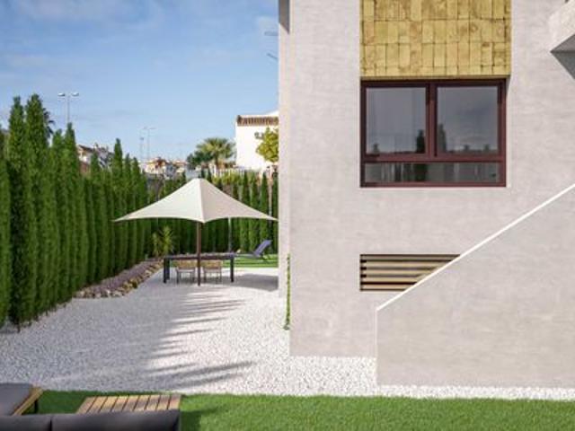 Apartamento de 2 habitaciones en venta en Villamartin, Alicante