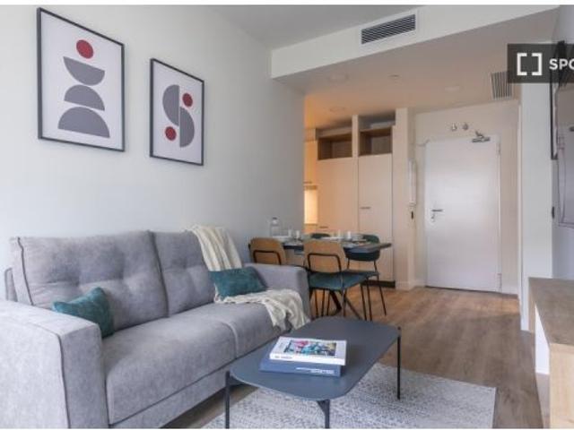 Apartamento de 2 habitaciones en alquiler en Tres Cantos, todos los gastos incluidos