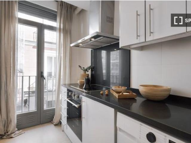 Apartamento de 2 habitaciones en alquiler en Universidad para profesionales