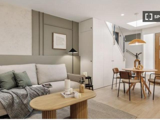 Apartamento de 2 habitaciones en alquiler en Vila de Gràcia, ideal para profesionales