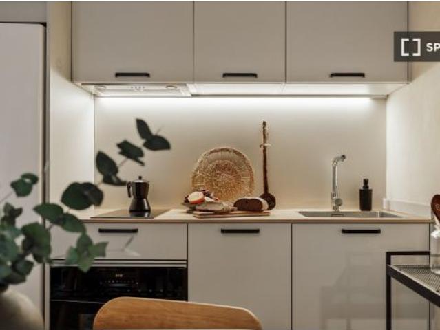 Apartamento de 2 habitaciones en alquiler en Vila de Gràcia, ideal para profesionales y estudiantes