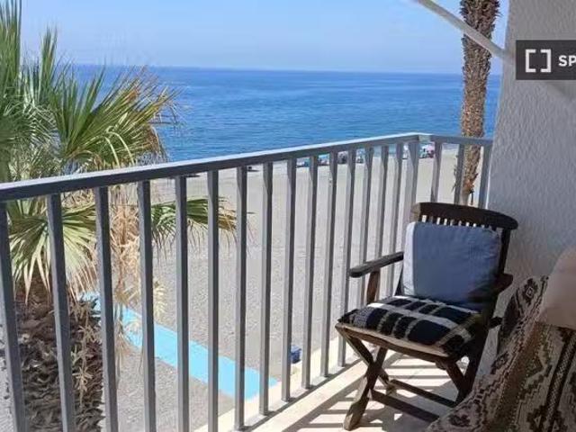 Apartamento de 2 habitaciones en alquiler en Adra, Almería