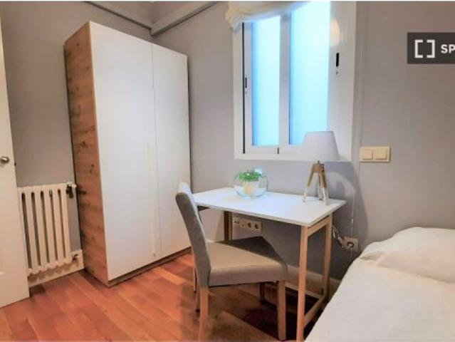 Apartamento de 2 habitaciones en alquiler en Atocha