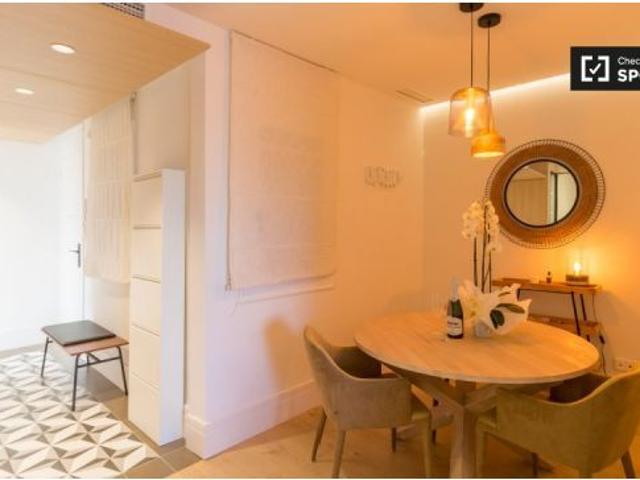 Apartamento de 2 habitaciones en alquiler en La Dreta de l' Eixample, Barcelona