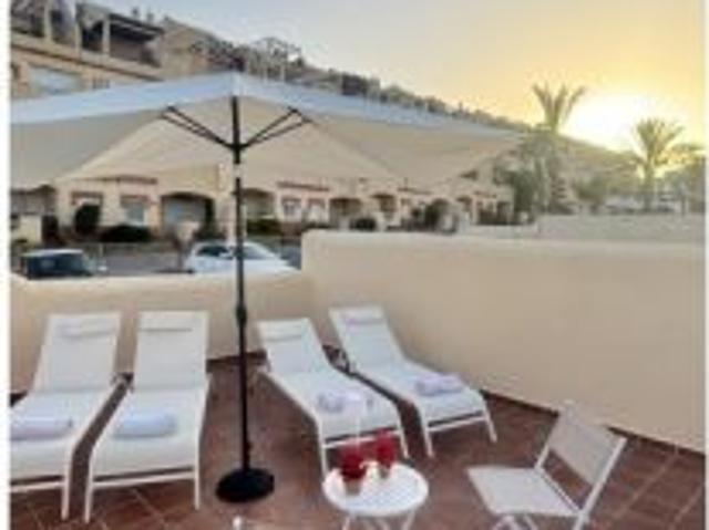 Apartamento de 2 habitaciones en alquiler en Mijas, gastos incluidos, se admiten mascotas