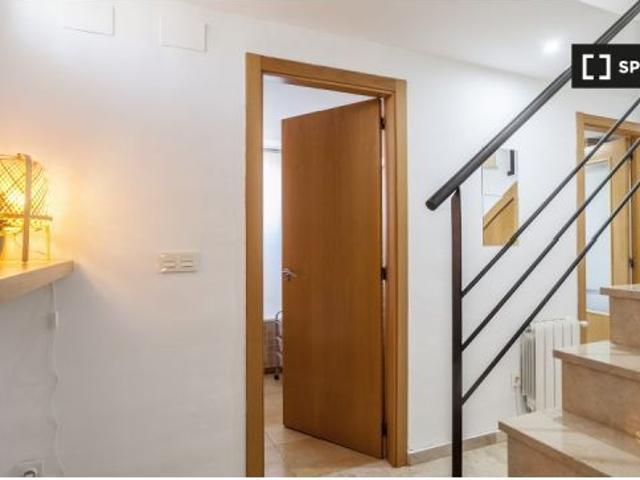 Apartamento de 2 habitaciones en alquiler en Patraix para profesionales y parejas