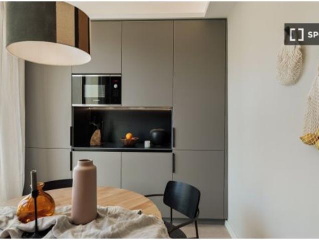 Apartamento de 2 habitaciones en alquiler en Sant Pere, solo para profesionales