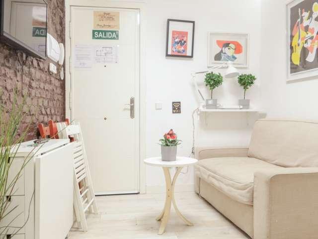 Piso en alquiler de 2 habitaciones en Chopera, Madrid