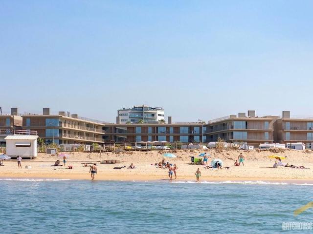 Apartamento de 2 quartos à beira mar no desenvolvimento Hori. 127m² Quarteira