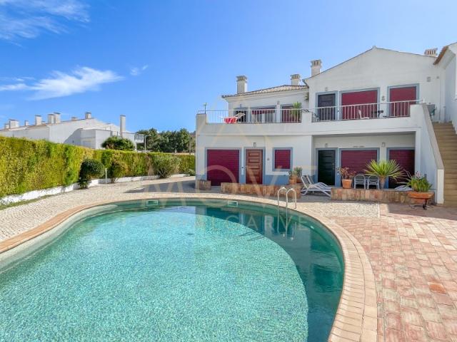 Apartamento de 2 quartos em condomínio fechado privado em Burgau