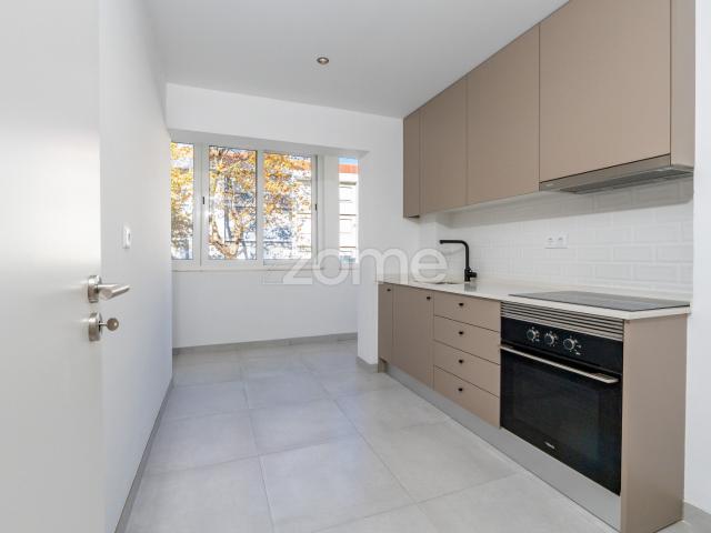 Apartamento de 2 quartos em Benfica