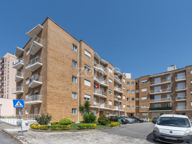Apartamento de 2 quartos em Fânzeres