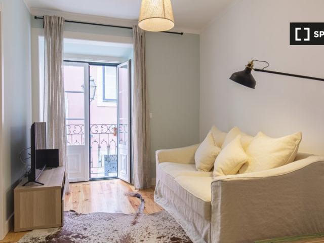 Apartamento de 2 quartos para alugar em Misericórdia, Lisboa