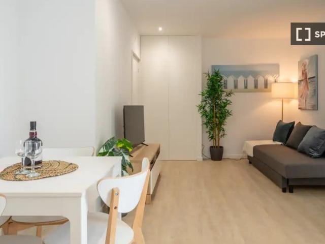 Apartamento de 2 quartos para alugar no Porto, Porto