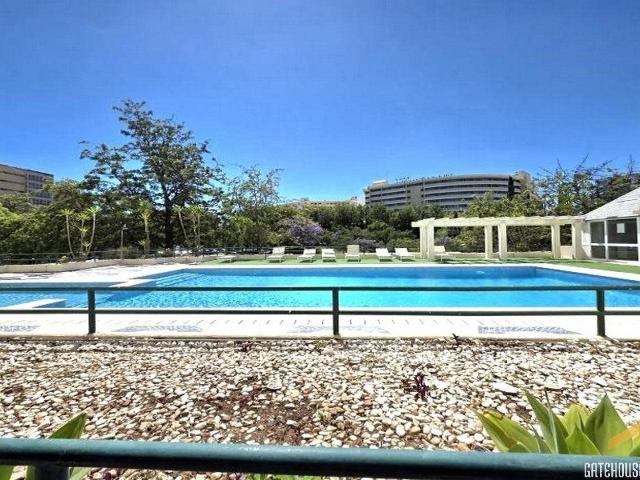 Apartamento de 2 quartos perto da marina de Vilamoura, Algar. 75m² Vilamoura